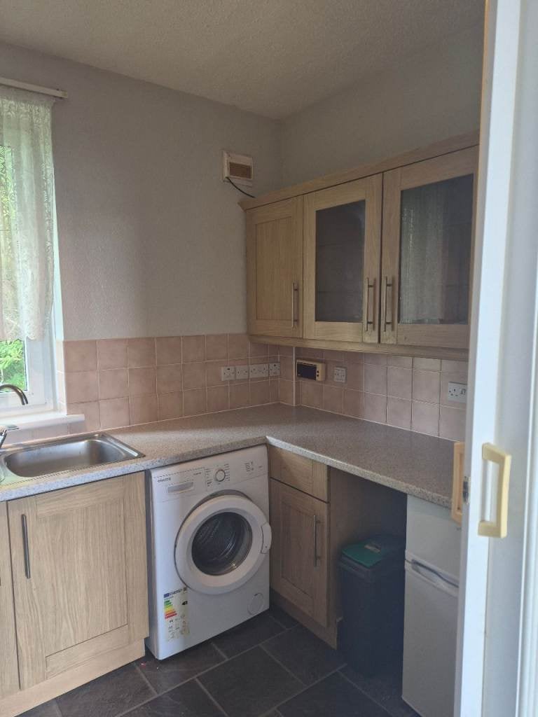 Flat Loganlea Drive in City of Edinburgh