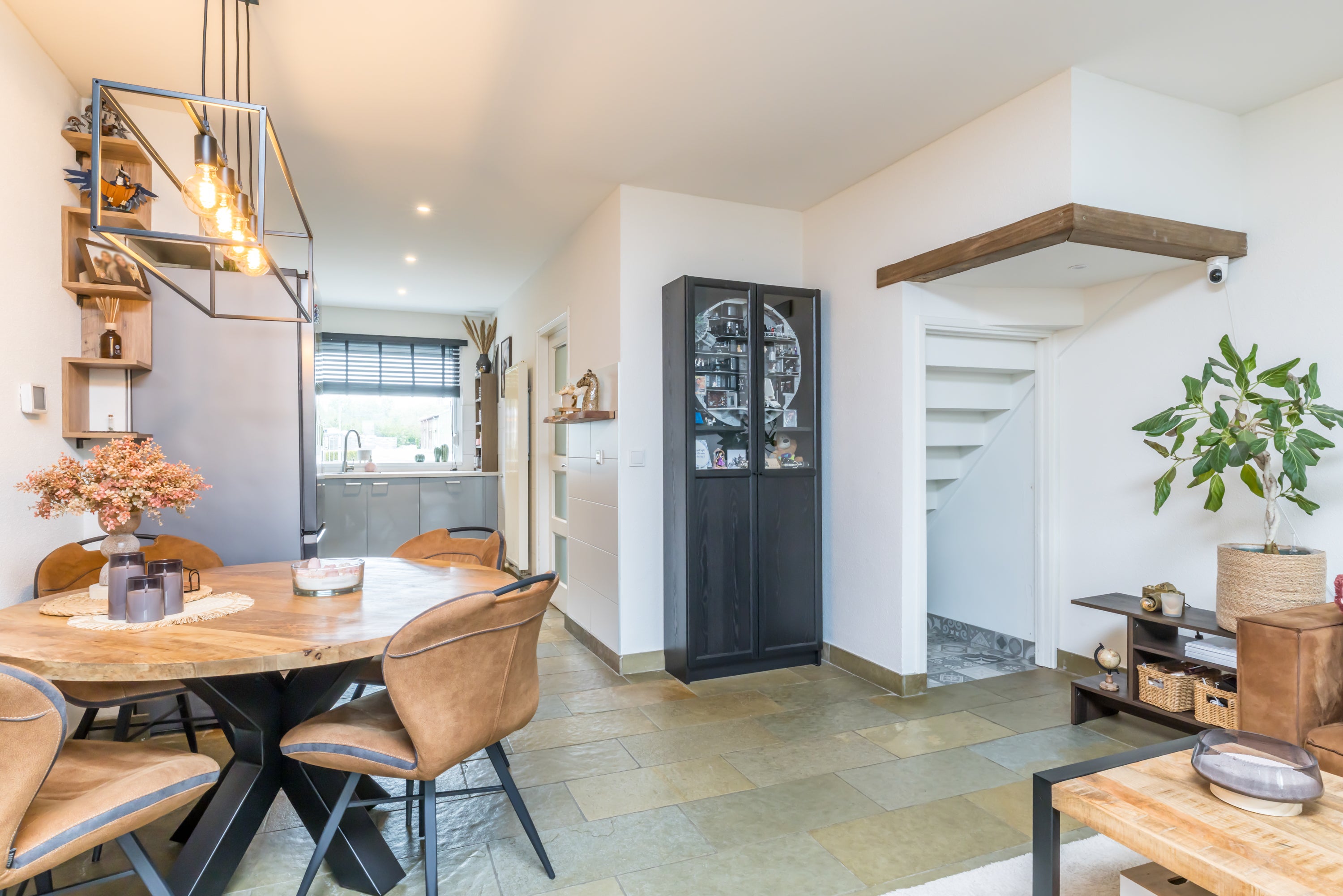 Tussenwoning te koop: Roebroekweg 4A, Heerlen