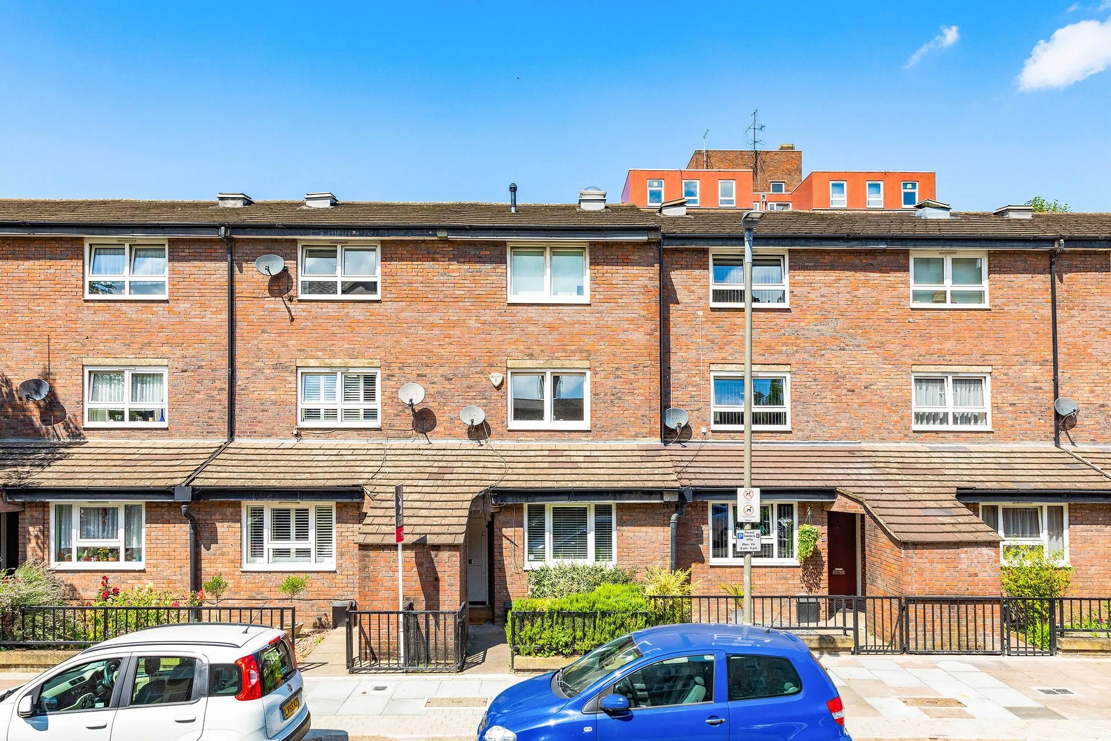 House Lurline Gardens in Greater London