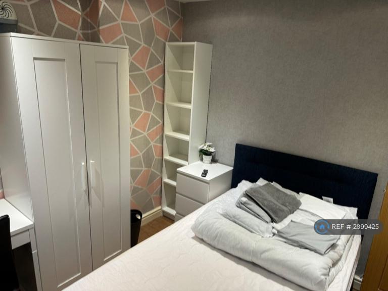 Room Ashly Court in St Asaph