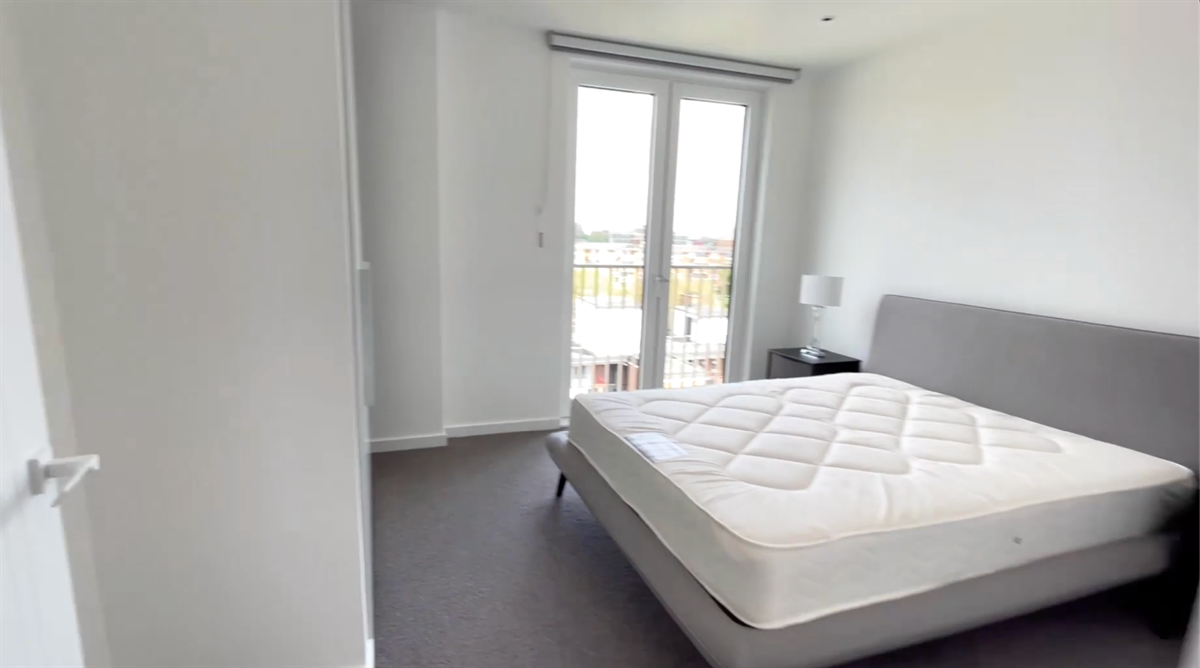 Flat Sidney Street in Greater London
