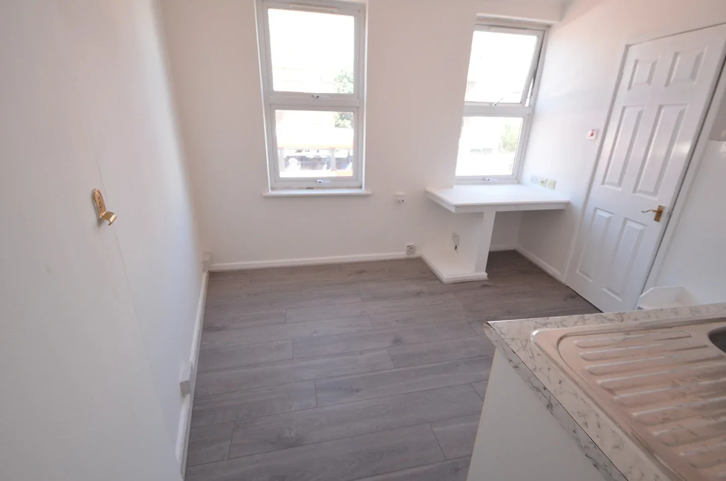 Flat Chingford Road in Greater London