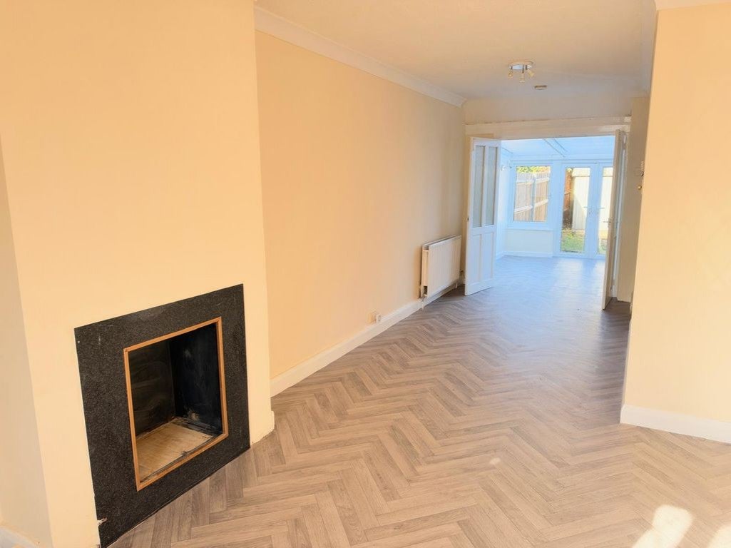 House Fairholme Crescent in Greater London