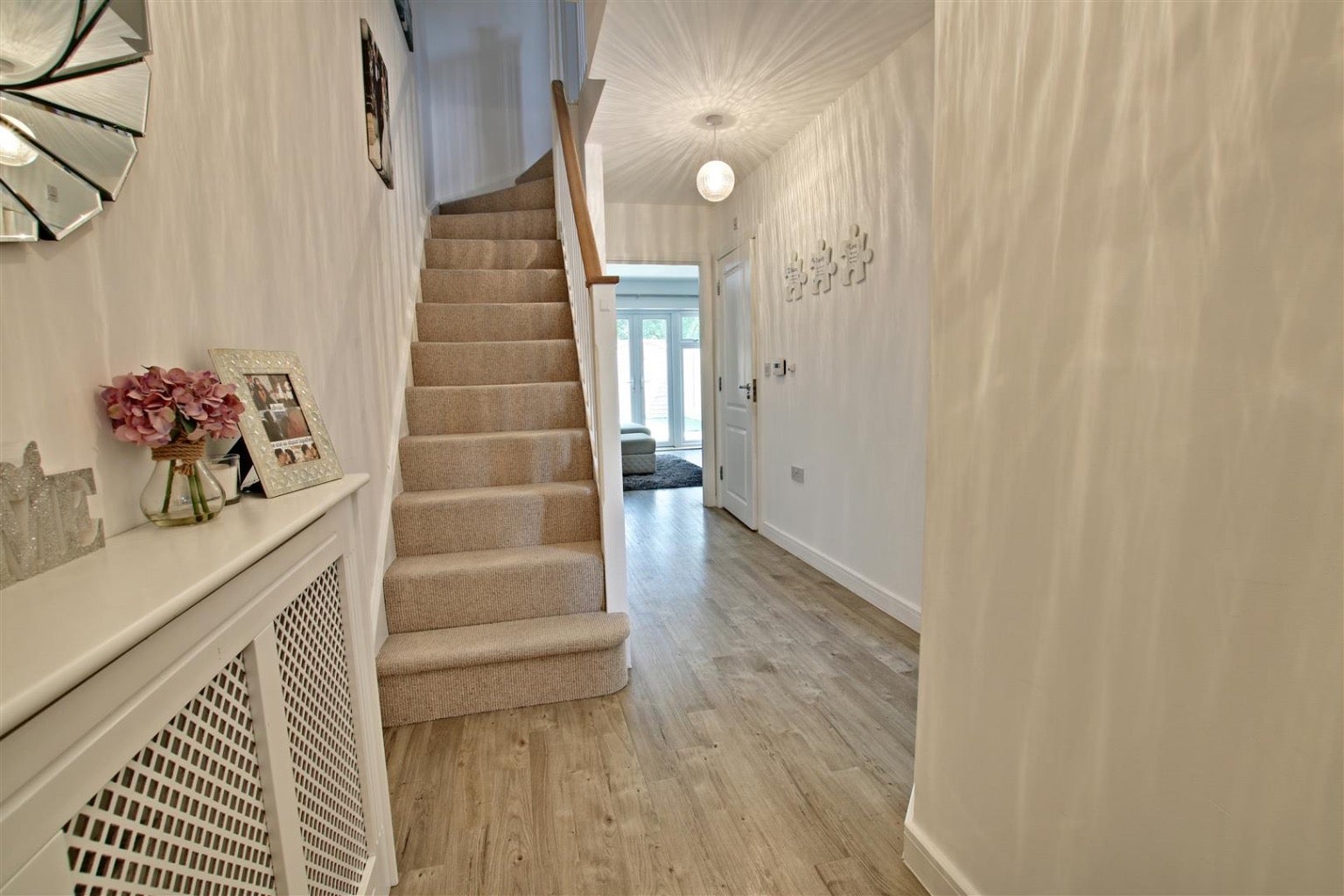 House Elham Crescent in Dartford
