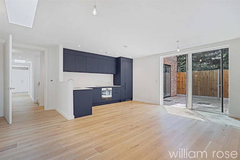 House Grove Hill in Greater London