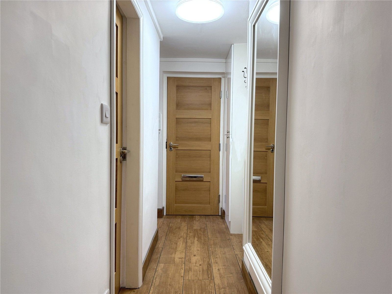 Flat Garden Close in Cotswold District