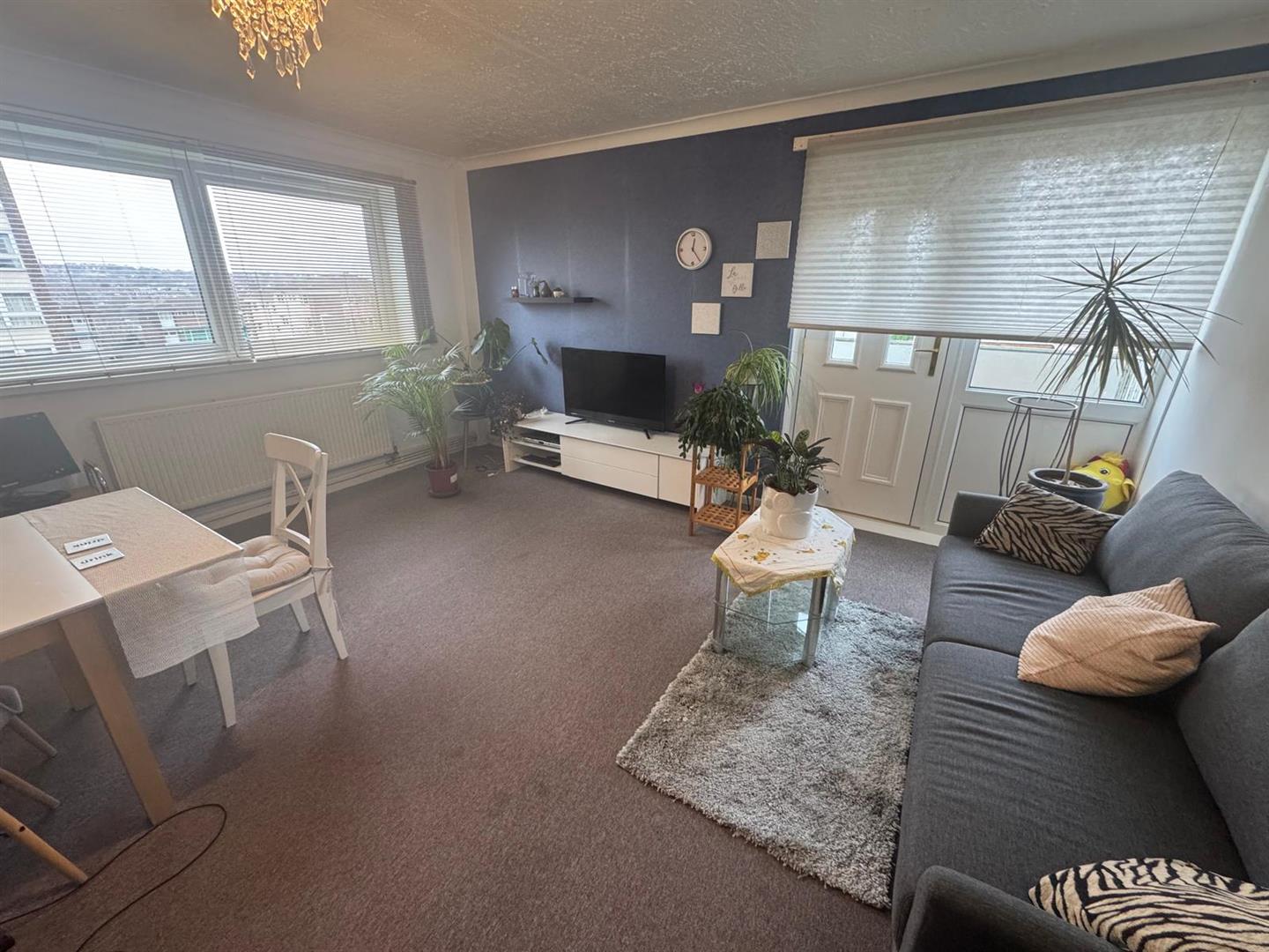 Flat Argie Avenue in Leeds