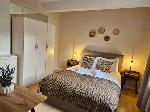 Flat Lucan Place in Greater London
