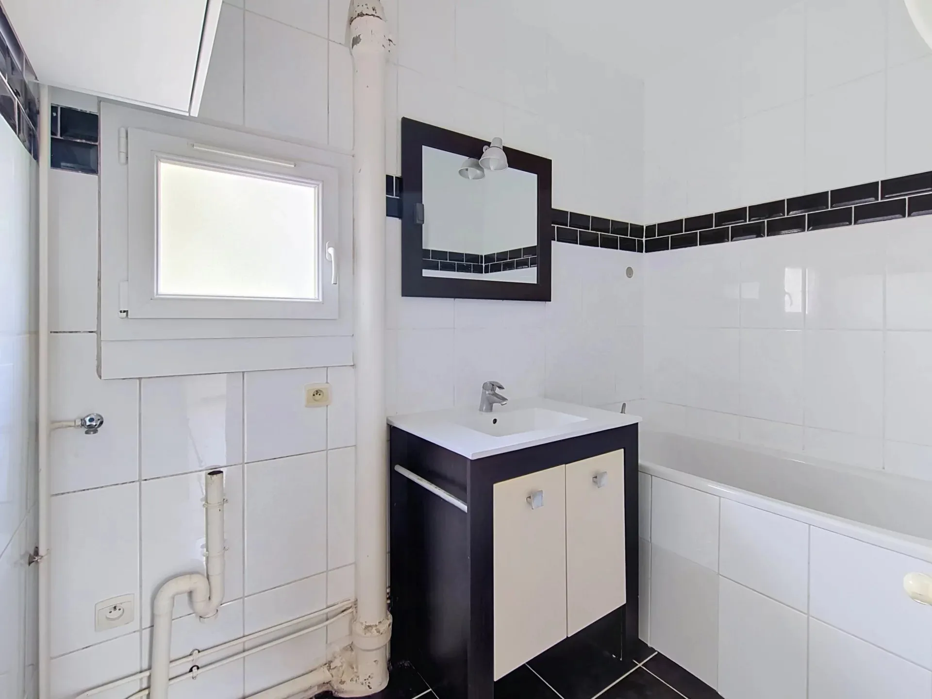 Appartement Avenue Paul Vaillant-Couturier à Paray-Vieille-Poste