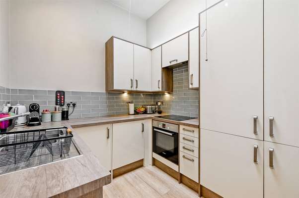 Flat Pembroke Road in Bristol
