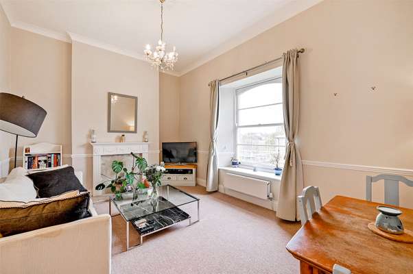Flat Pembroke Road in Bristol