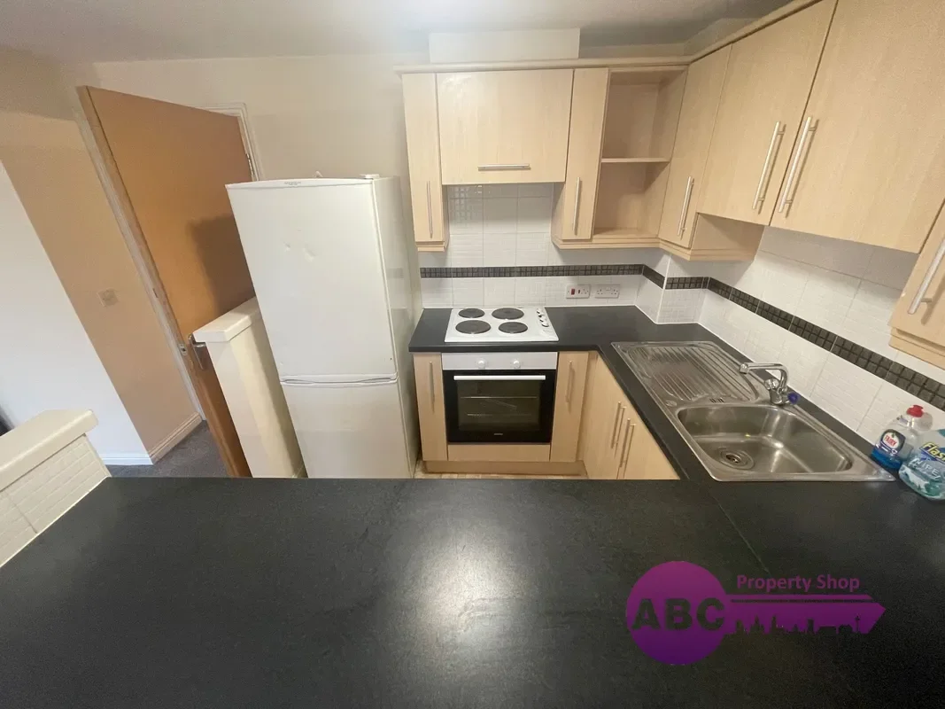 Flat Naylor Green in Ellesmere Port