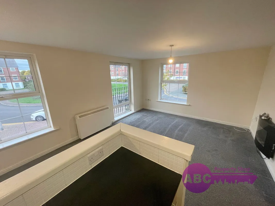 Flat Naylor Green in Ellesmere Port