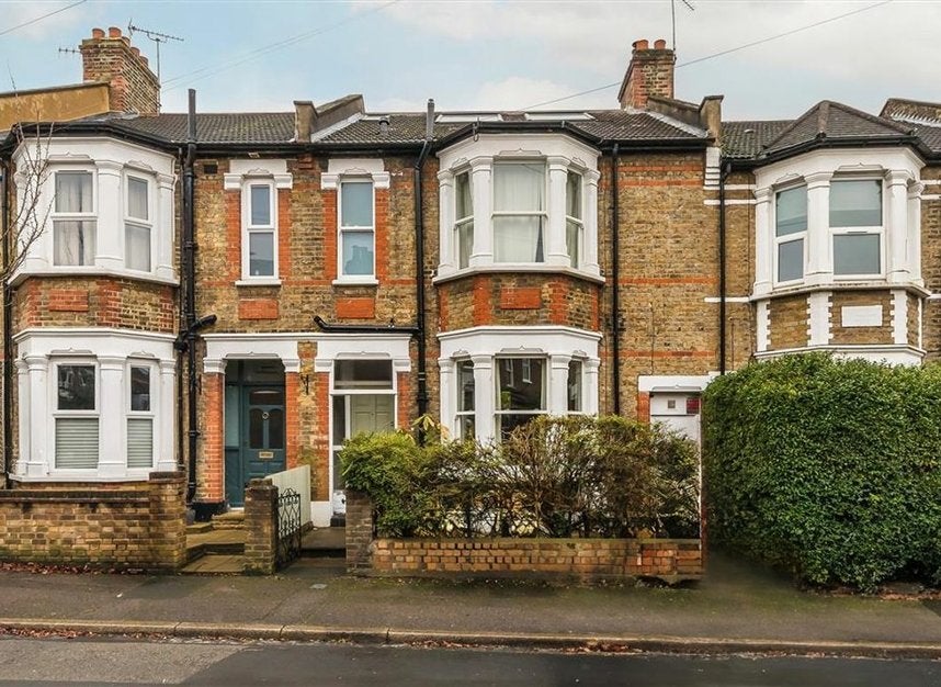 House Sandtoft Road in Greater London