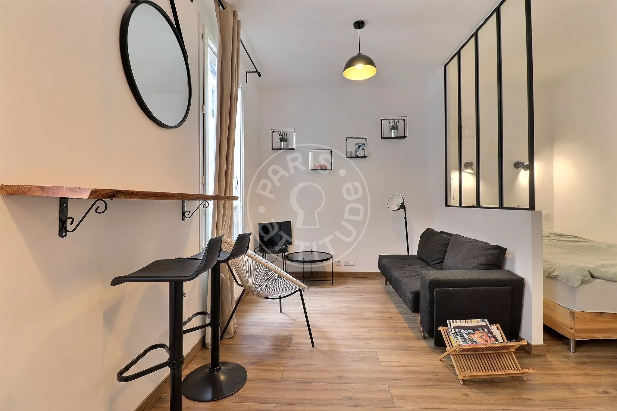 Appartement Rue Lacharrière à Paris