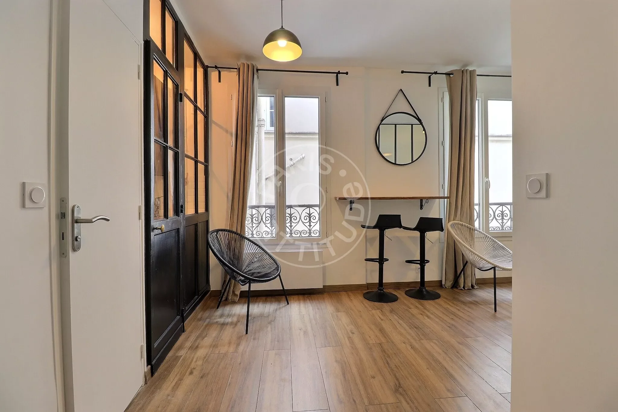 Appartement Rue Lacharrière à Paris