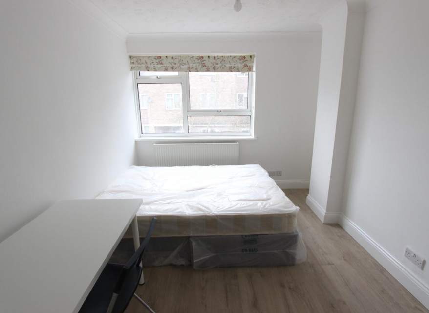 Room Goldings Crescent in Welwyn Hatfield