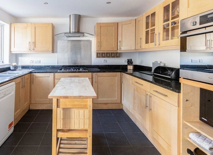 House Rowan Close in Greater London