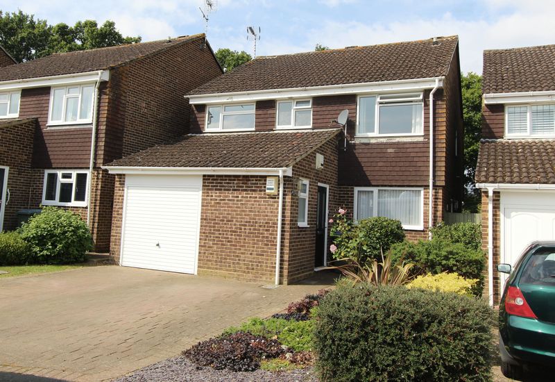 House Chantry Close in Horsham