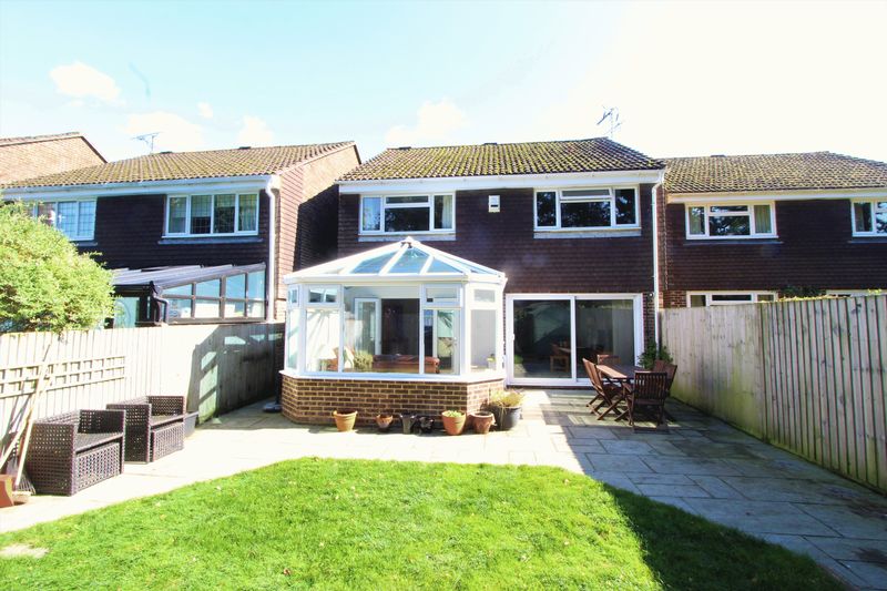 House Chantry Close in Horsham