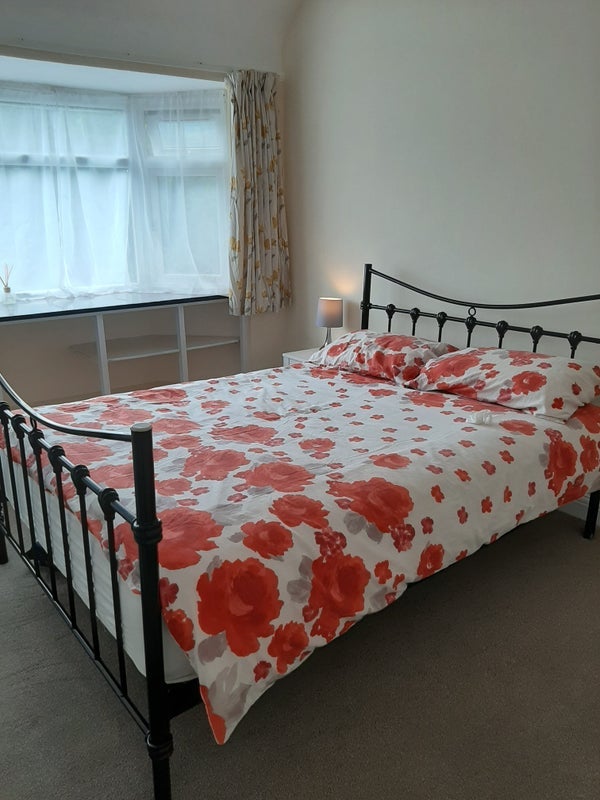 Room Victoria Avenue in Greater London