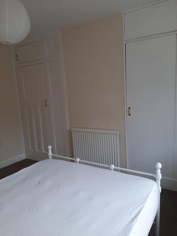 Room Victoria Avenue in Greater London