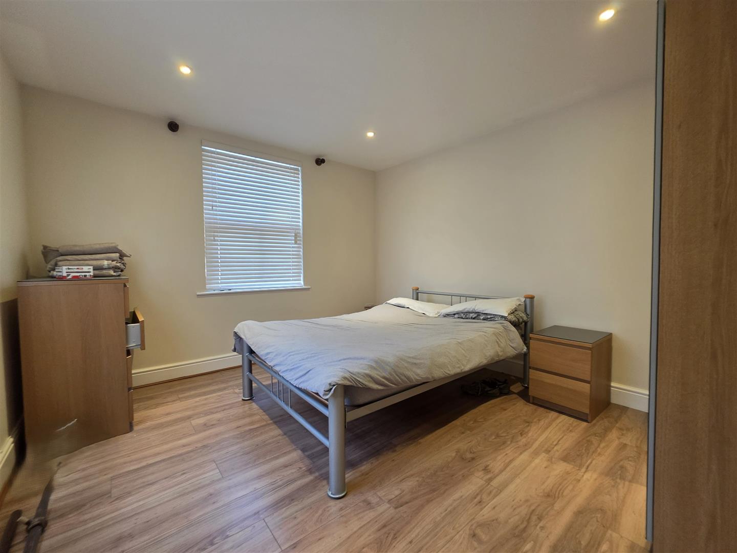 Flat Sturt Road in Camberley