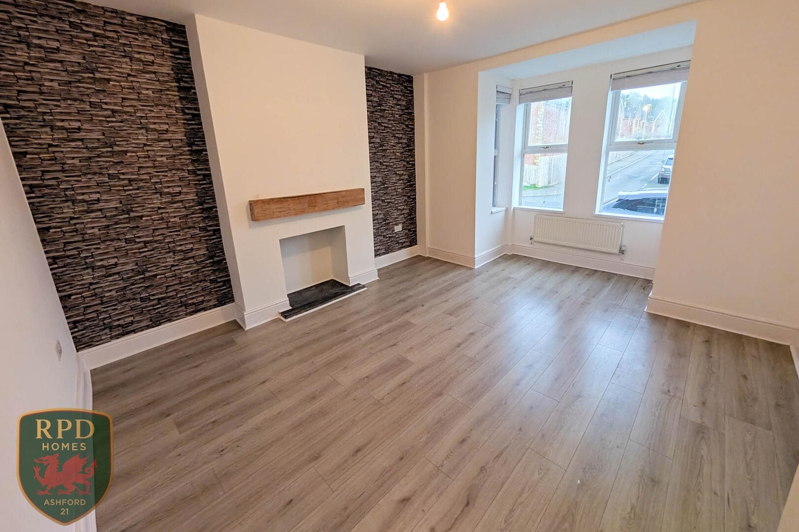 House Maesquarre Road in Ammanford