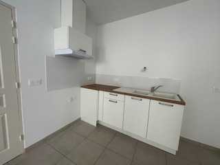 Appartement Place du XIV Juillet à Castillon-la-Bataille