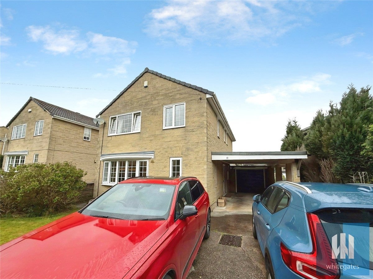 House Delves Wood Road in Kirklees