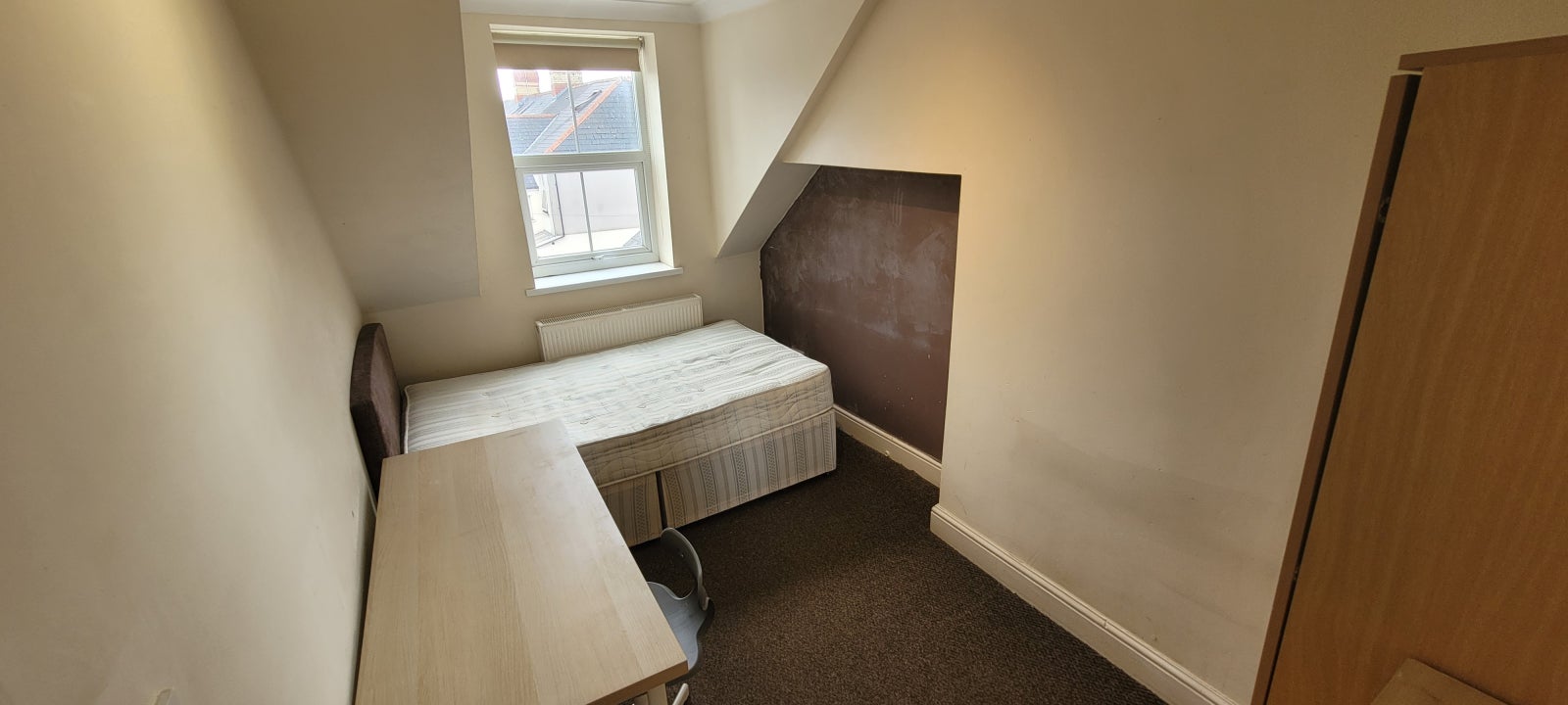 Flat Ninian Road in Cardiff