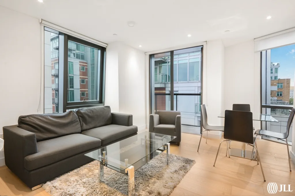 Flat Tyers Street in Greater London