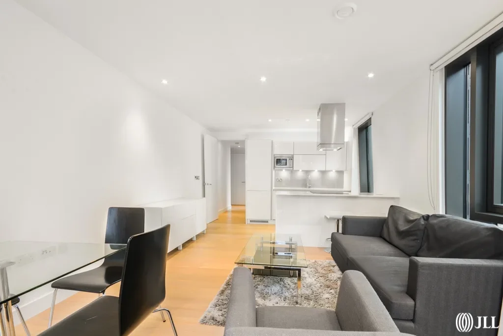 Flat Tyers Street in Greater London