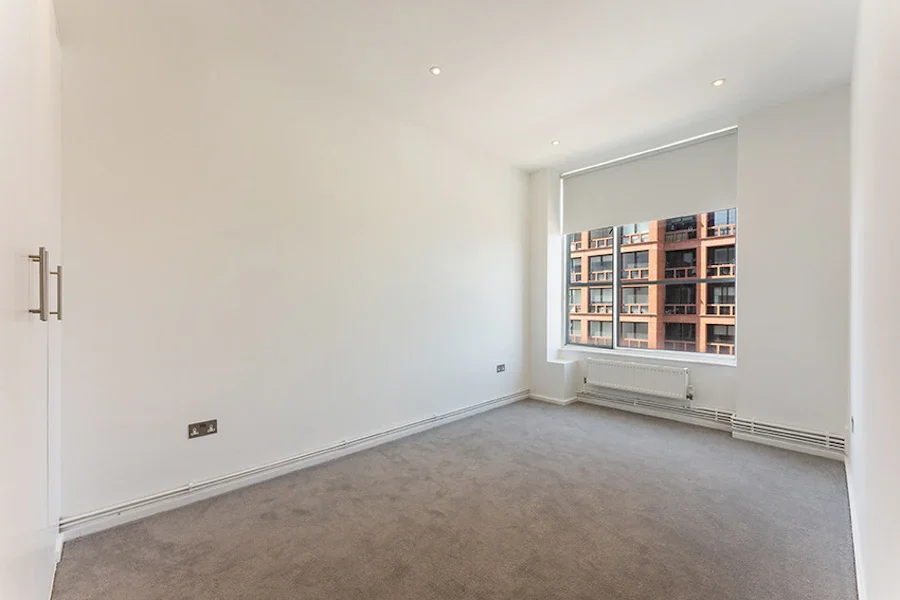 Flat Arbutus Street in Greater London
