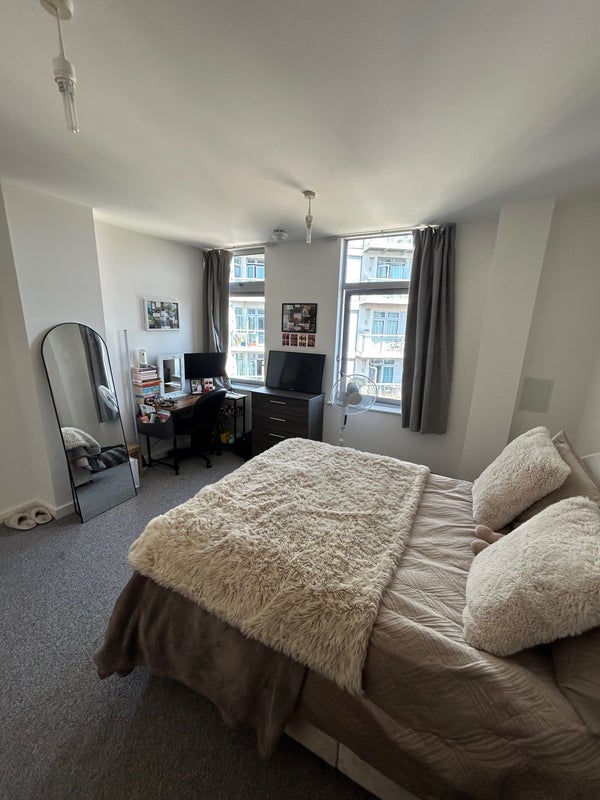 Room Salton Square in Greater London