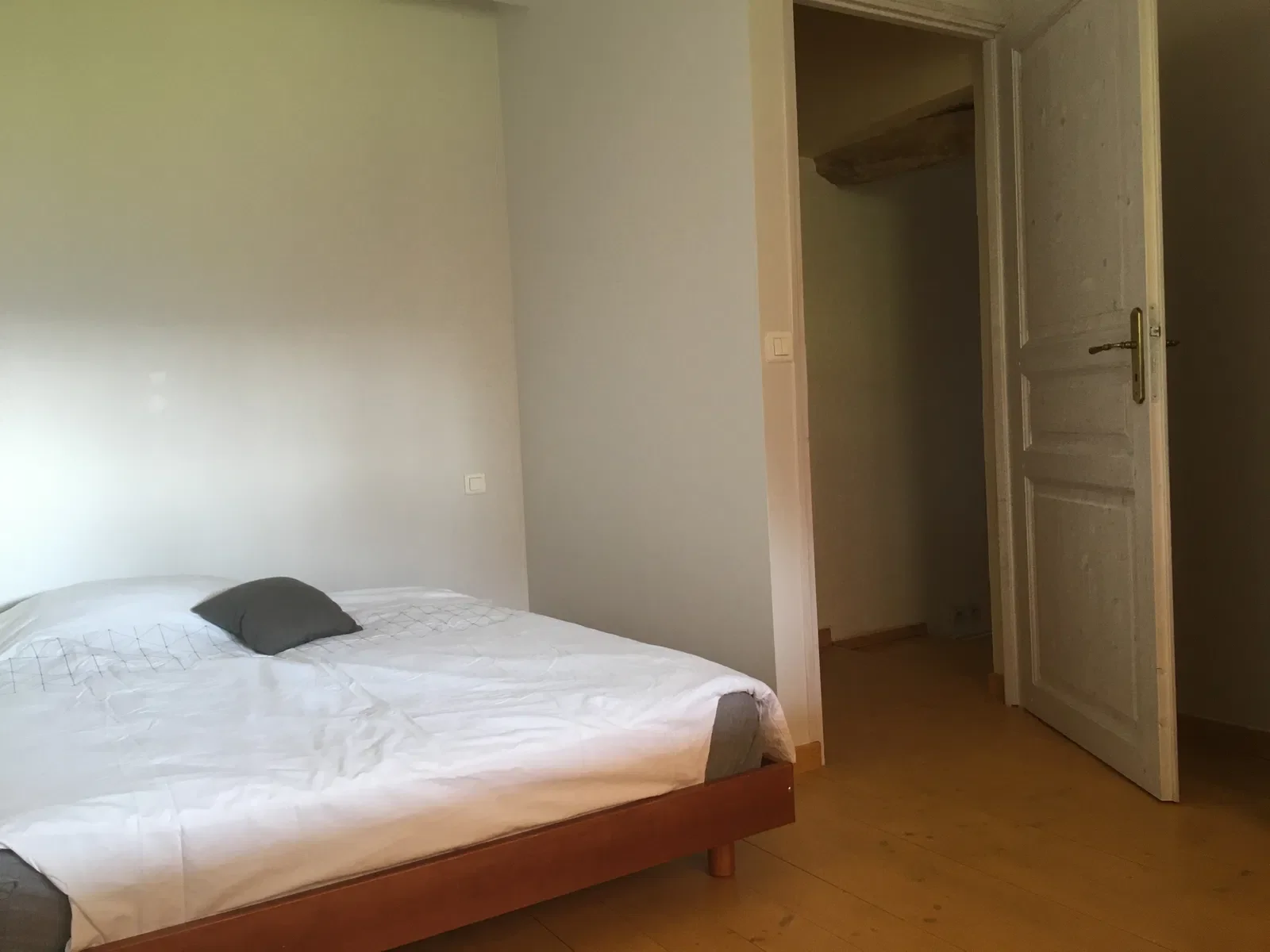 Chambre Montée des Devins à Thusy
