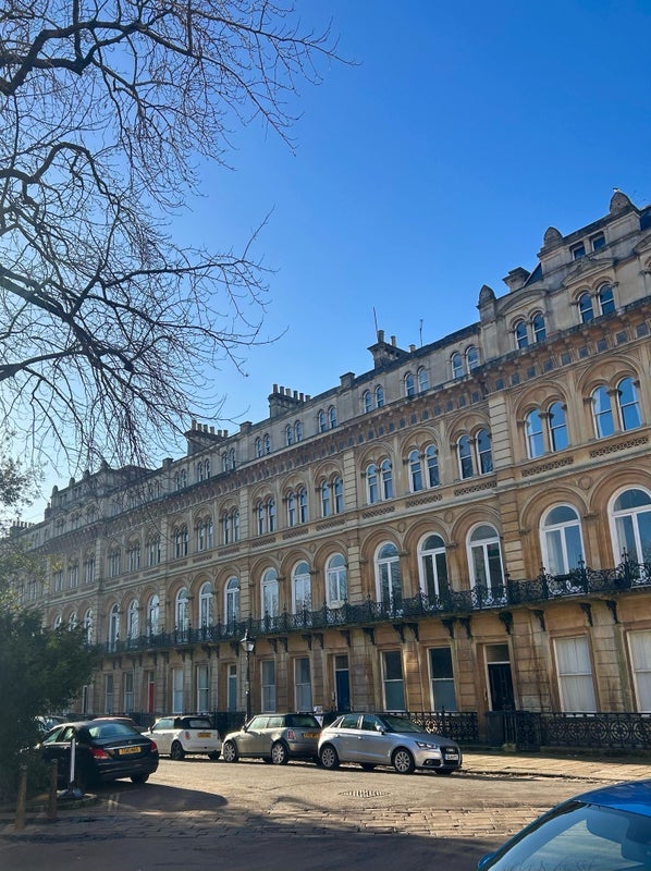 Flat Victoria Square in Bristol