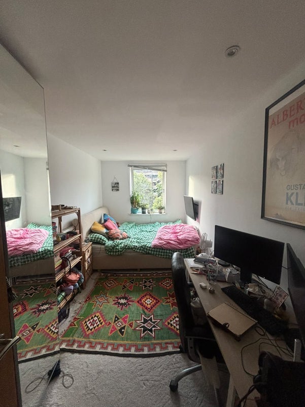 Room Printers Road in Greater London