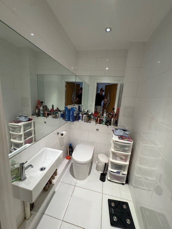 Room Printers Road in Greater London