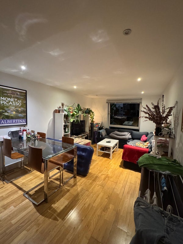 Room Printers Road in Greater London