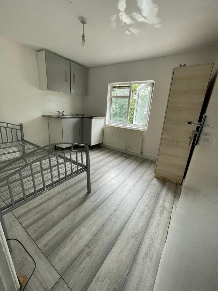 Flat The Common in Greater London