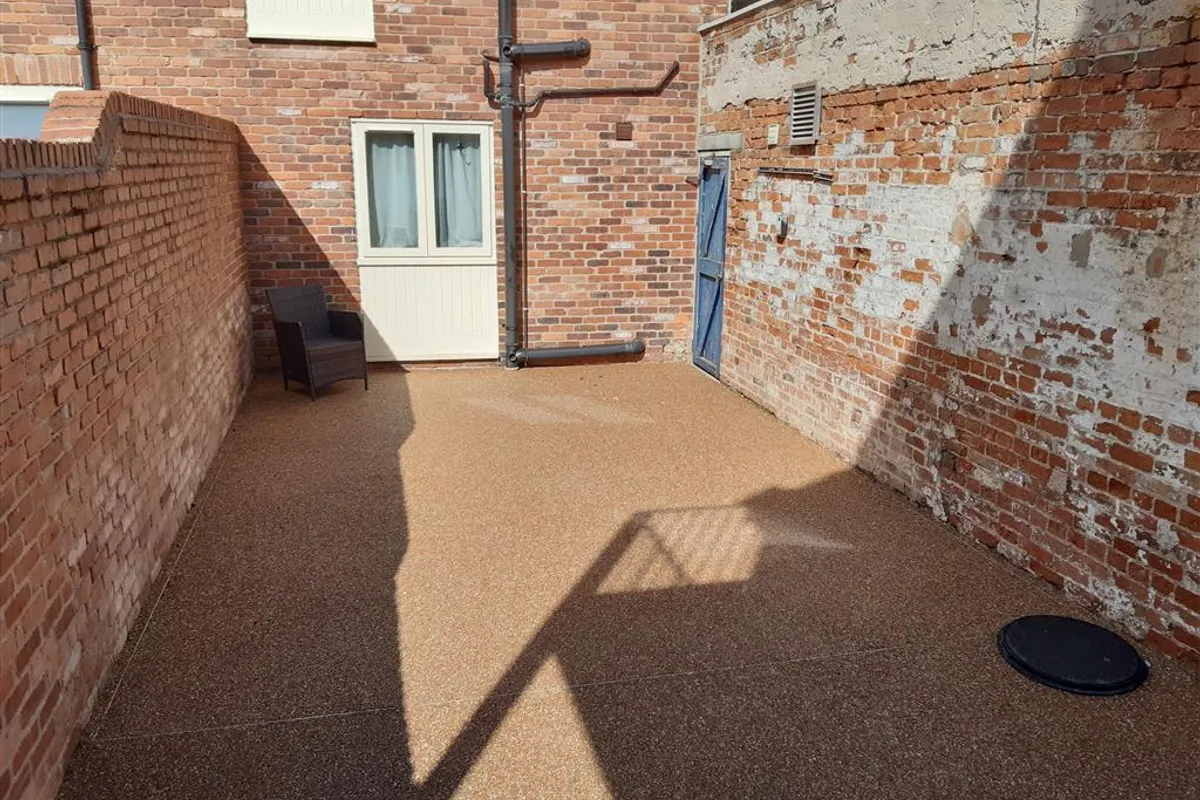 Flat Tickhill Road in Doncaster