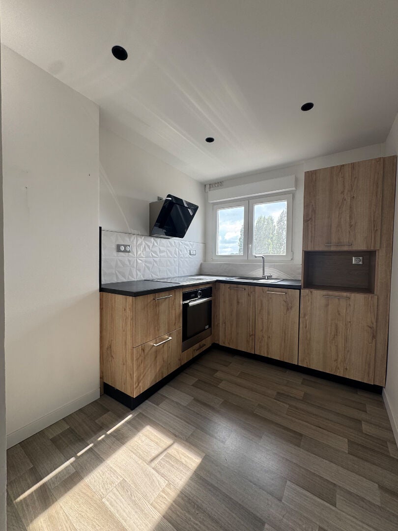 Flat Rue du Faubourg Saint-Quentin in Maubeuge