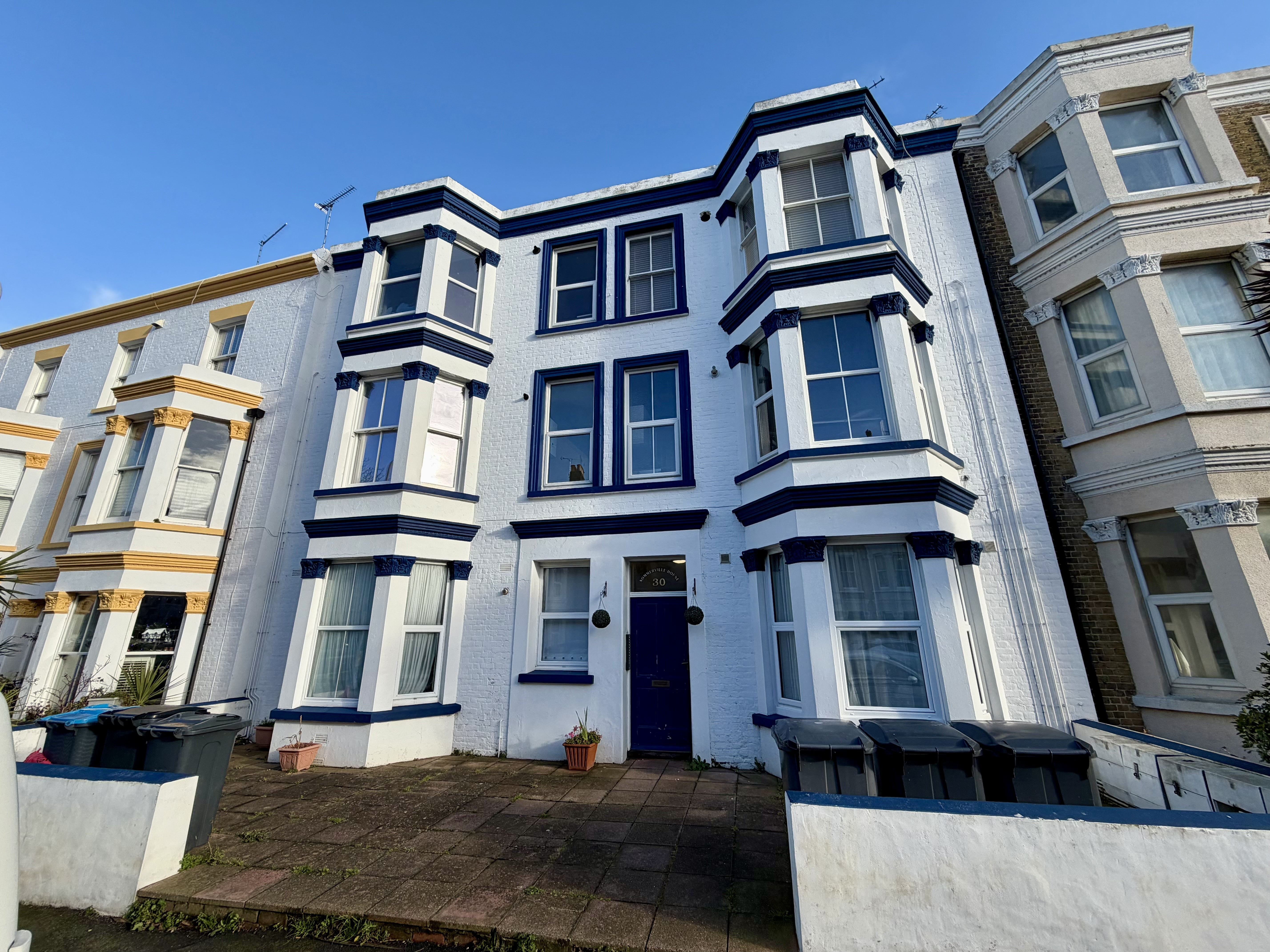 Flat Gordon Road in Thanet