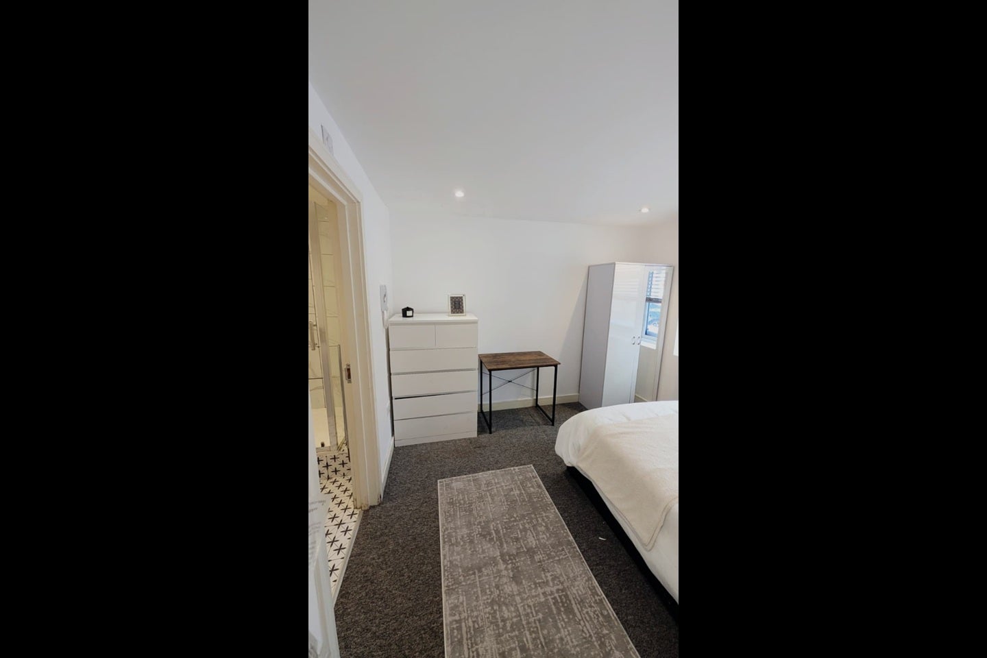Room Bessborough Road in Greater London