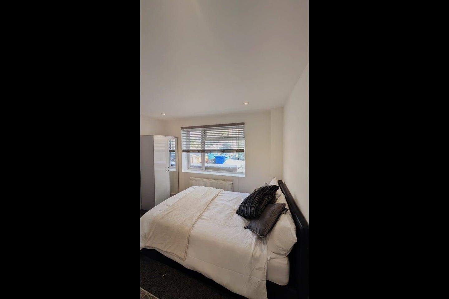Room Bessborough Road in Greater London