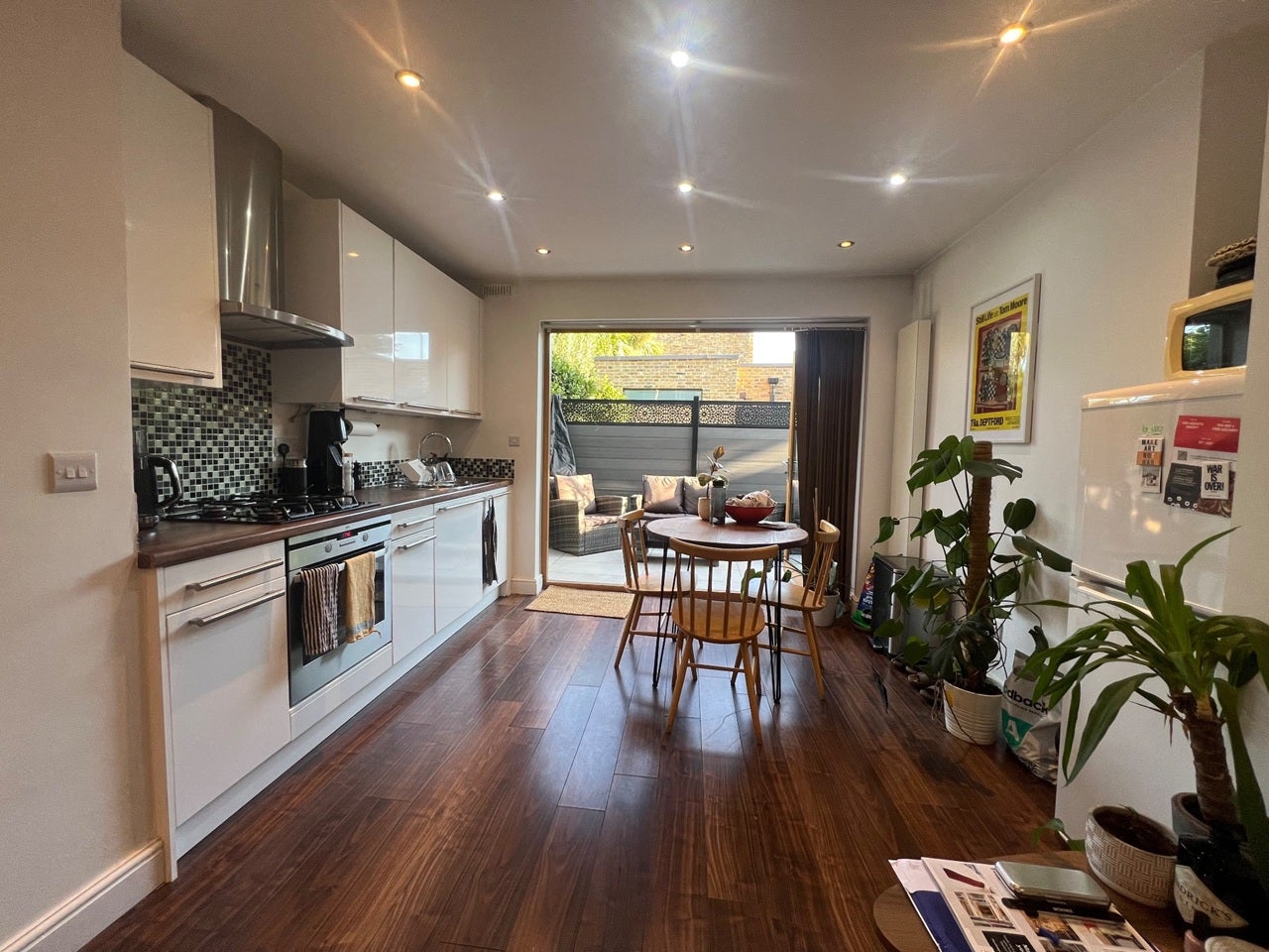 Flat Englefield Road in Greater London