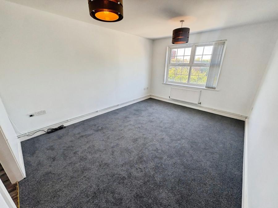 Flat Francine Close in Liverpool