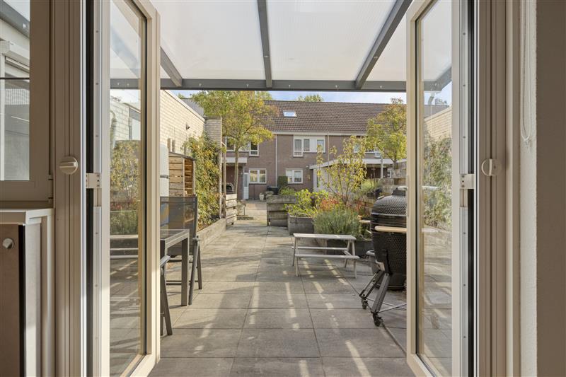 Tussenwoning te koop: Stellingmolenstraat 43B, Almere