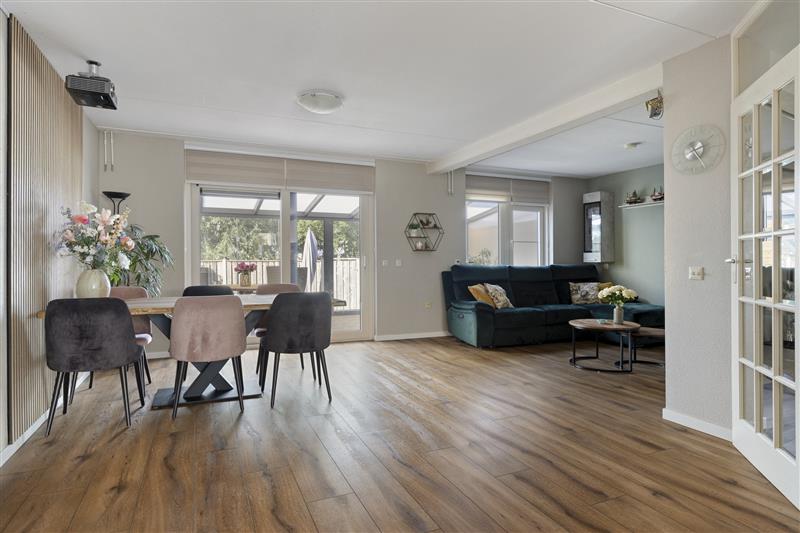Tussenwoning te koop: Stellingmolenstraat 43B, Almere